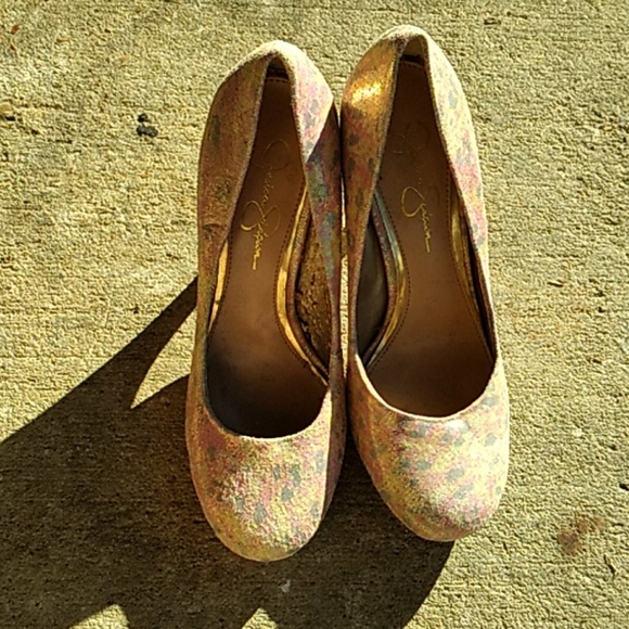 Shoes - Picture 6 of 13